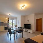 Maric Apartment *